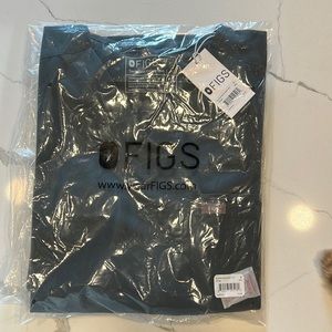 Figs - MENS BRAND NEW Leon Two-Pocket Top in Bonsai